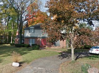 900 Litchfield Ct, Columbus, OH 43235