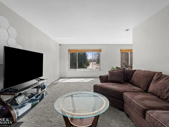 928 N Adams Rd Unit 4, Birmingham, MI 48009