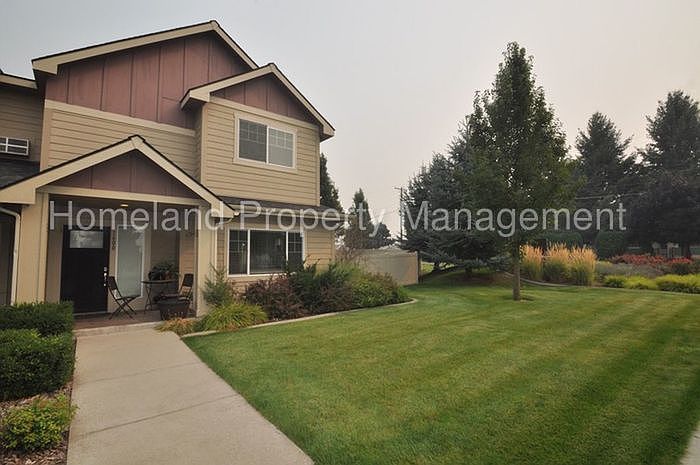 1st image of 1600 N Holl Blvd