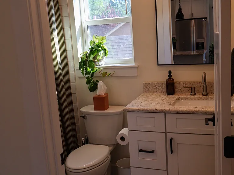 819 D St #2 — Photo 37