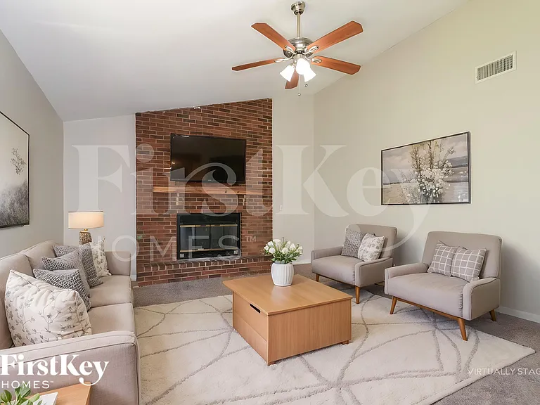 3313 Green Pasture Dr — Photo 5