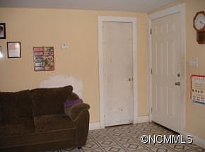 3rd image of 2149 Smokey Park Hwy