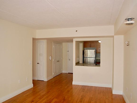 5th image of 200 Schermerhorn St APT 526