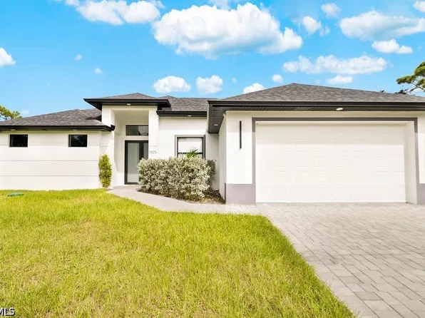 1025 Gladys St, Lehigh Acres, FL 33974
