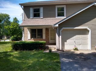 7796 Orchard Village Dr, Indianapolis, IN 46217