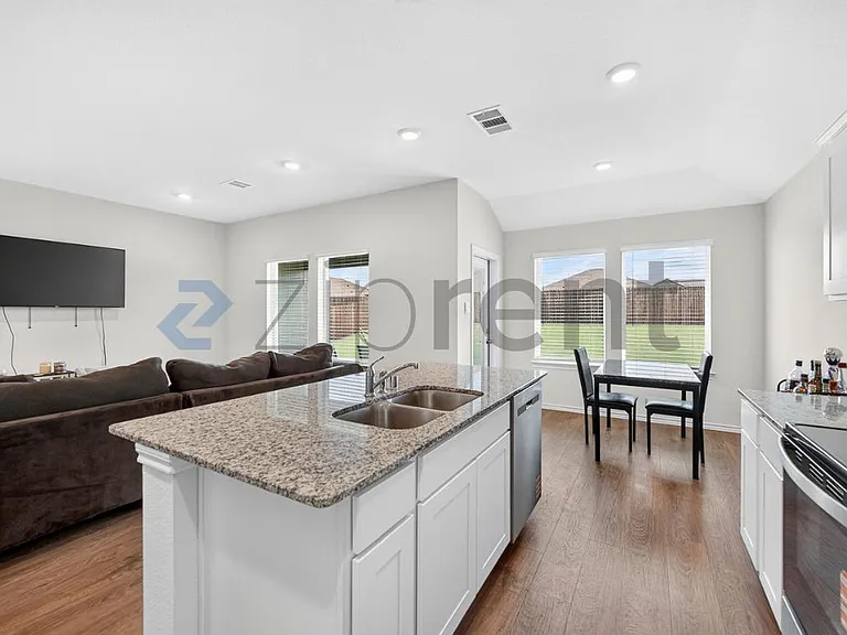 3923 Mountain Dr — Photo 15