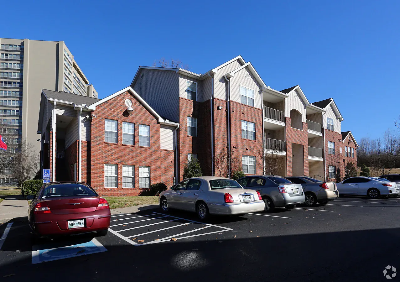 Villas at Metro Center — Photo 1