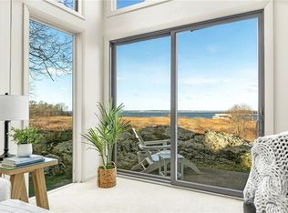 29 Seabreeze Ln, Bristol, RI 02809