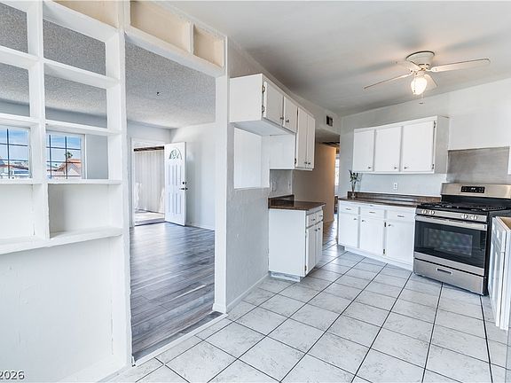 4th image of 4647 Bennett Dr