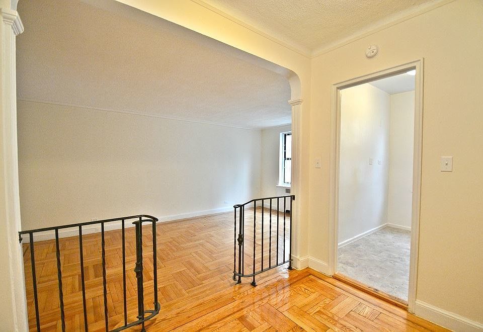 2nd image of 3245 Perry Ave APT 1A