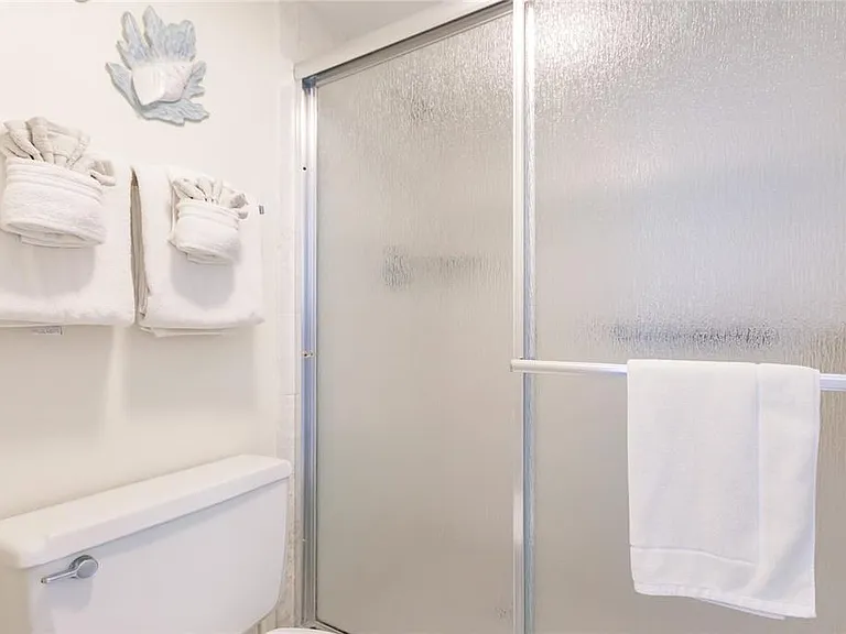 1055 W Peppertree Dr #302AA — Photo 18