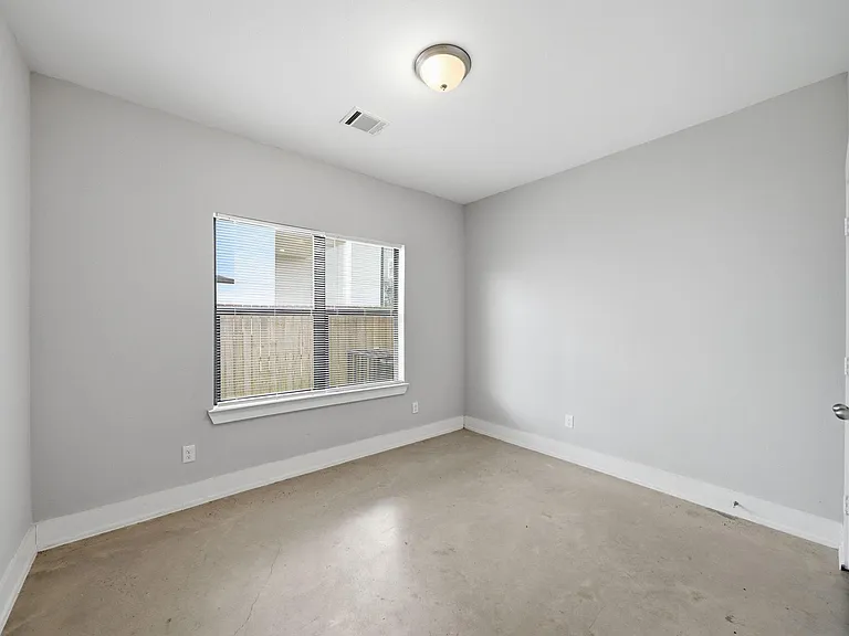 603 Edgewood St #B — Photo 12