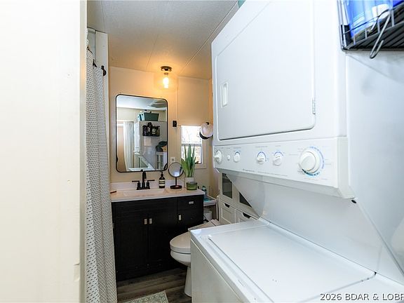 12th image of this home