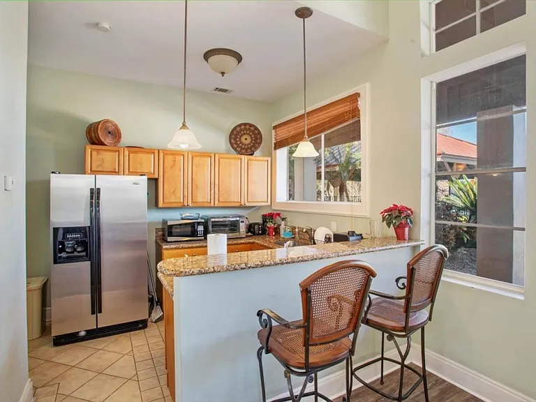 232 Afton Sq #201 — Photo 21