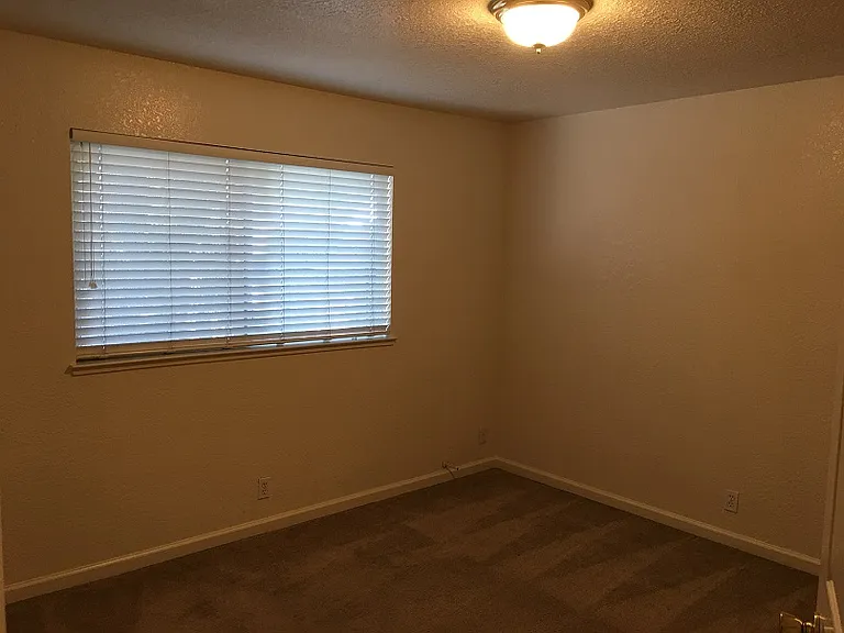 713 Nevada St — Photo 10