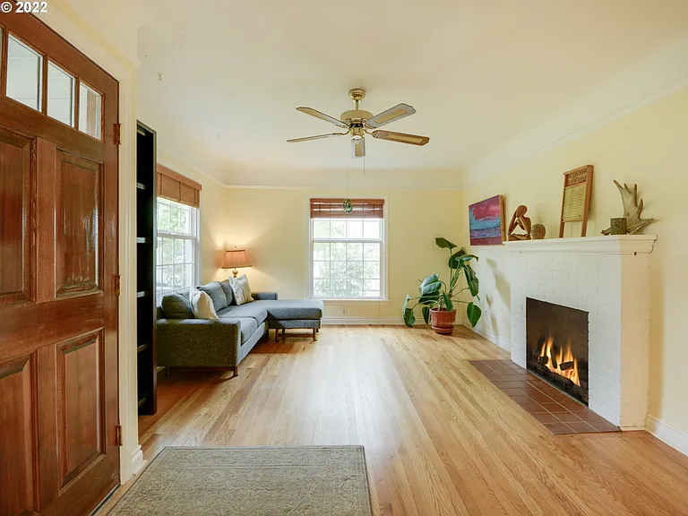7236 N Newell Ave — Photo 3