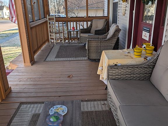 3rd image of 213 N Porter St