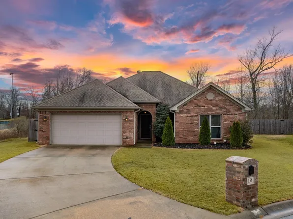 138 Chambery Dr, Maumelle, AR 72113