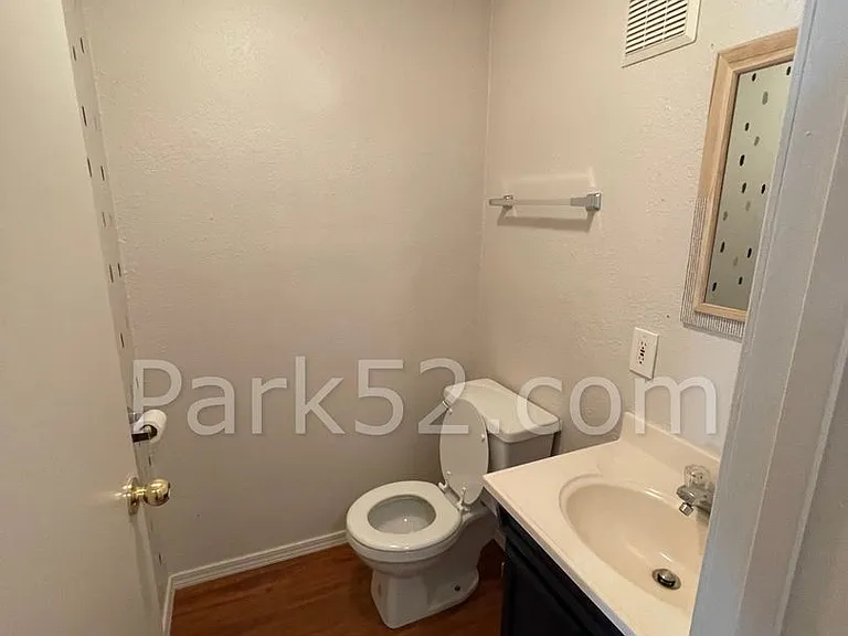 3012 S Melrose St — Photo 8