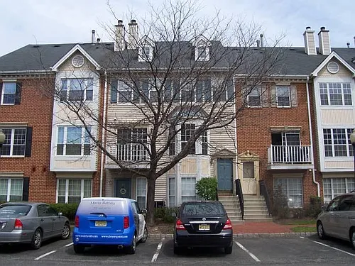 22 Holly St Photo 1