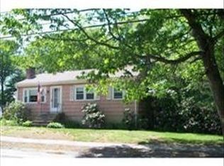 27 Wilmington Rd, Burlington, MA 01803