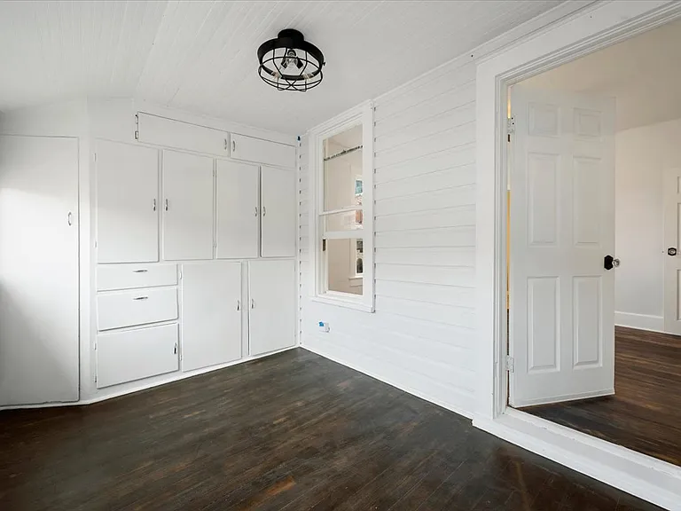 125R Ruxton Ave #2 — Photo 18