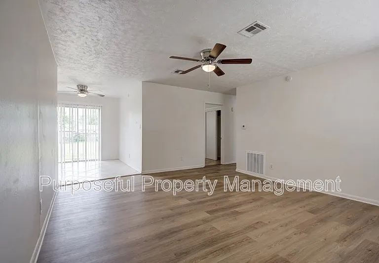 3009 SE 20th St — Photo 5