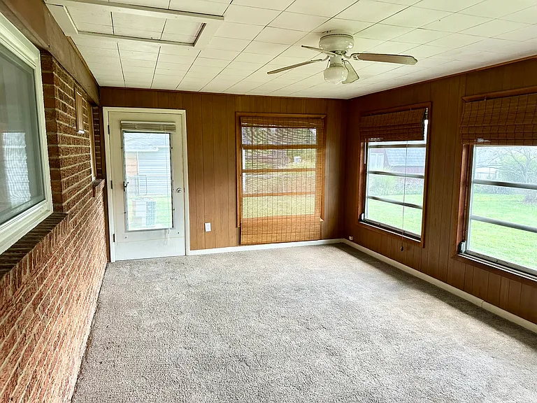 7075 Bartlett Rd — Photo 16