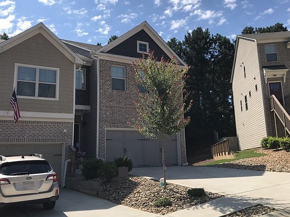 3rd image of 1930 Paxton Dr