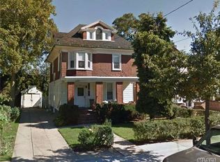 8615 115th St, Richmond Hill, NY 11418