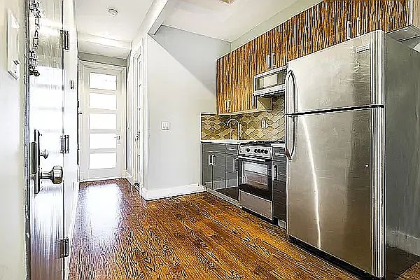 1st image of 168 Wilson Ave APT 3L