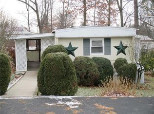 160 Keystone Dr, Indiana, PA 15701