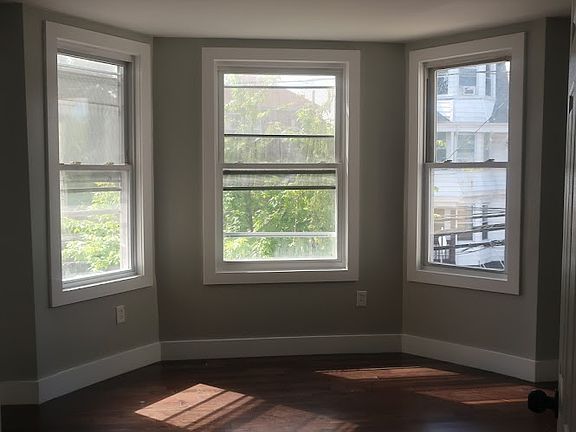 2nd image of 588 Bergen St #1