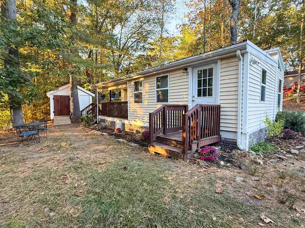 7 Nicholas Circle, Danville, NH 03819