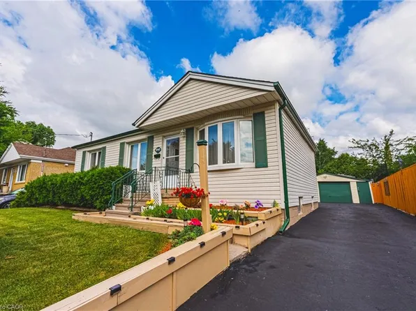 2345 Gibbon St, Burlington, ON L7P 1G3