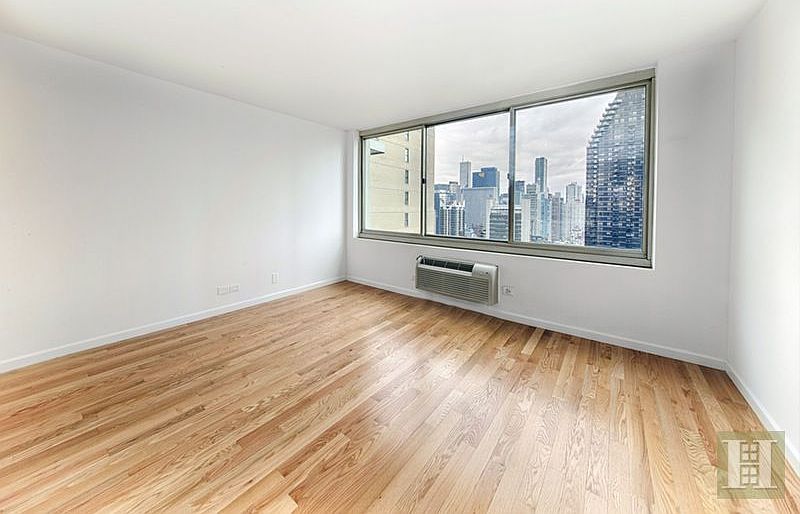 1st image of 333 E 45th St APT 31D