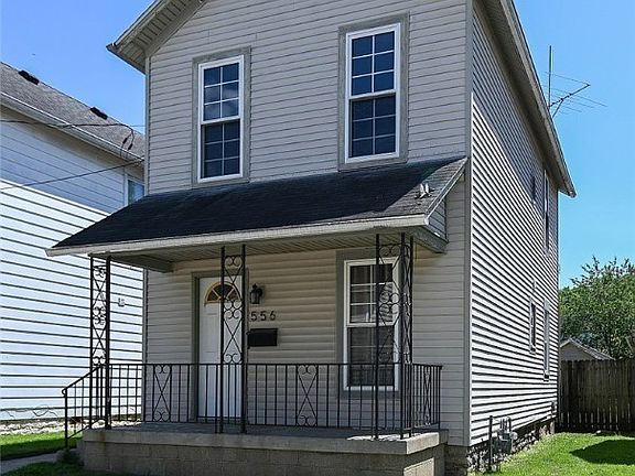2nd image of 556 E Sycamore St