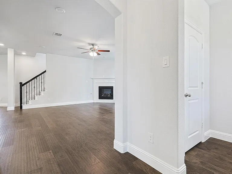 1752 Blakely Pl — Photo 4