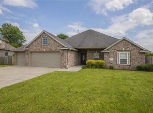 2223 Spring Creek Ave, Springdale, AR 72764
