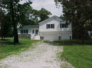 10583 Georgetown Dr, Demotte, IN 46310