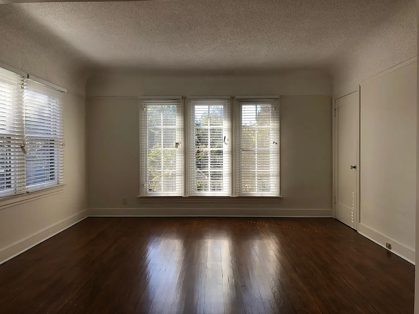 1 bed, 780 sqft, $2,644 — Photo 4