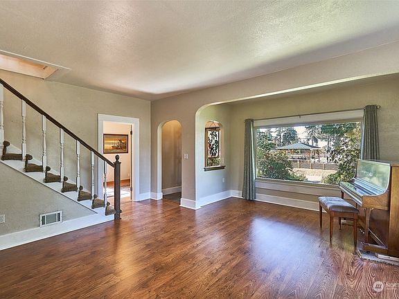 4th image of 2439 S 146th Street