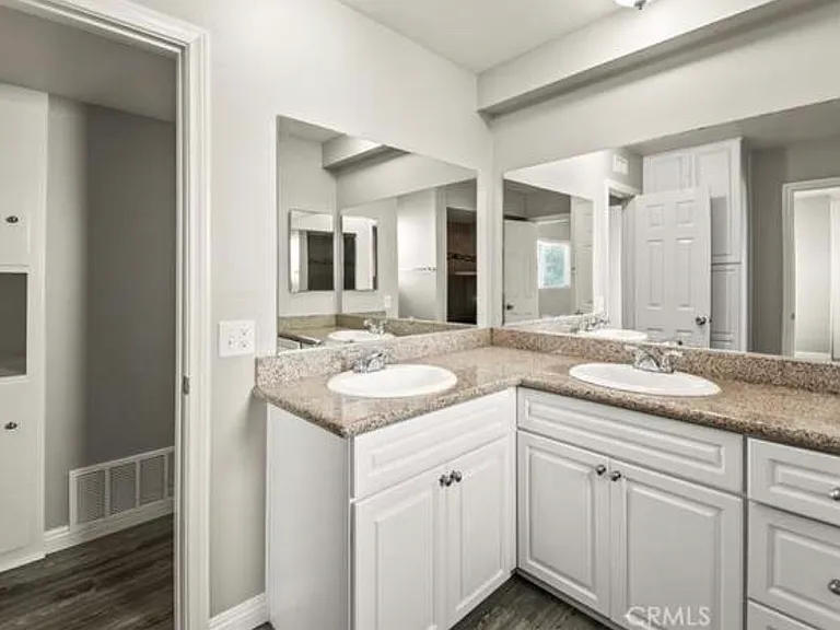 15582 Boleyn Cir #B — Photo 10