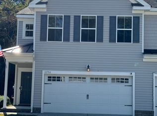 1175 Gunn Hall Dr #1, Virginia Beach, VA 23454