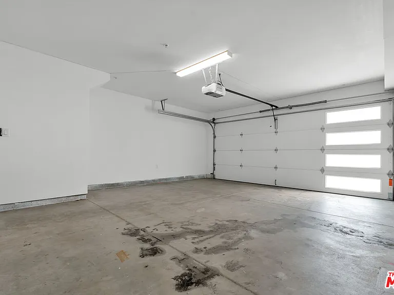 6006 N Klump Ave #1 — Photo 29