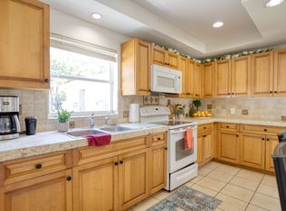 333 E Cornelius Cir, Sarasota, FL 34232