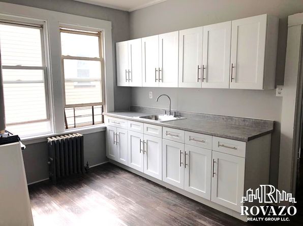 417-419 Leslie St #2R