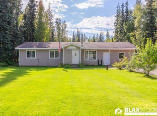 1091 Vincent Ct, North Pole, AK 99705