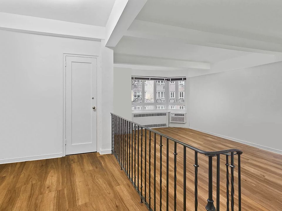 1st image of 333 W 57th St APT 314