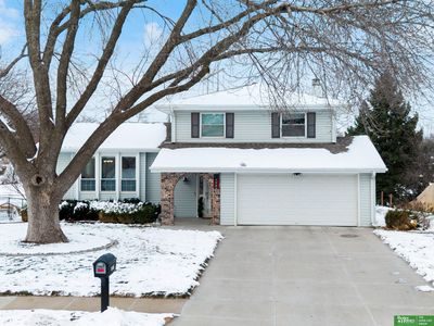 806 Shannon Rd, Papillion, NE, 68046